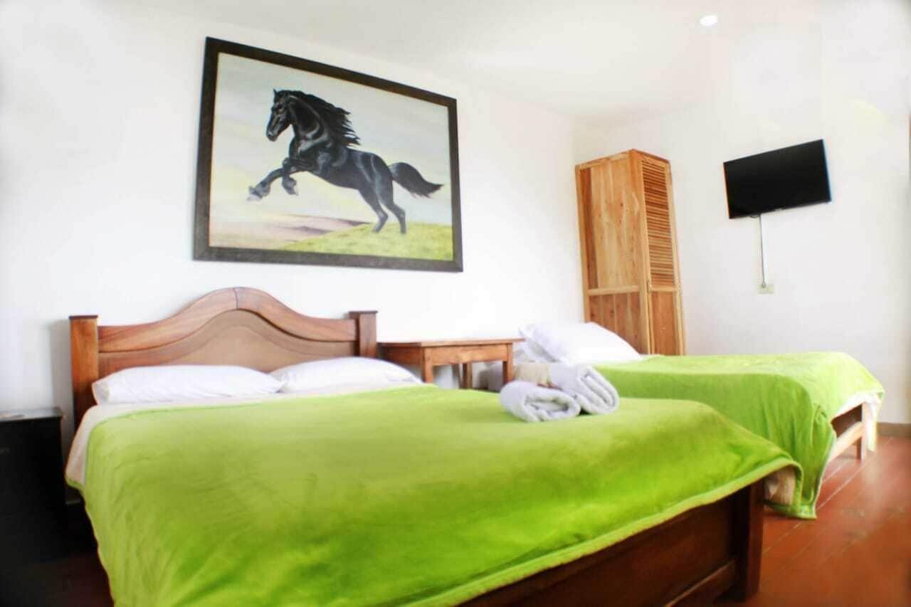 Eco Lodge La Juanita La Linda エクステリア 写真