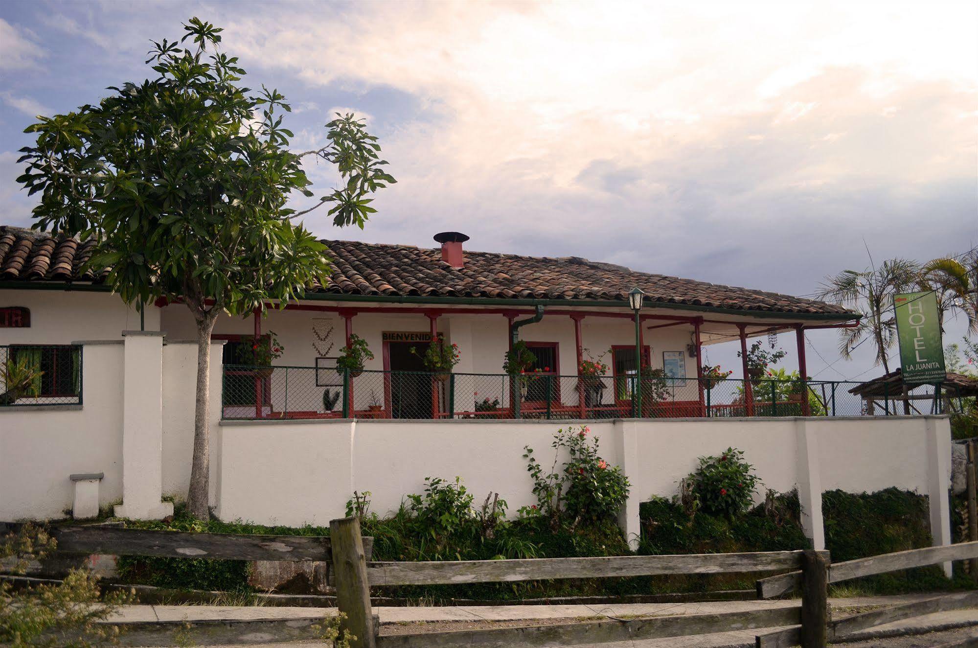 Eco Lodge La Juanita La Linda エクステリア 写真